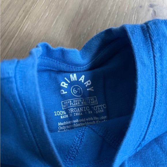 3 pairs of pajamas size 6/7 - primary, hatley - Picture 3 of 7